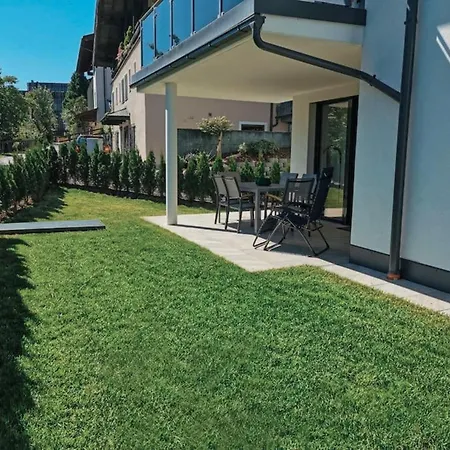 Zweite Heimat With Garden & Underground Parking Space - An Alpenluxus Appartement, Zillertal Appartement *